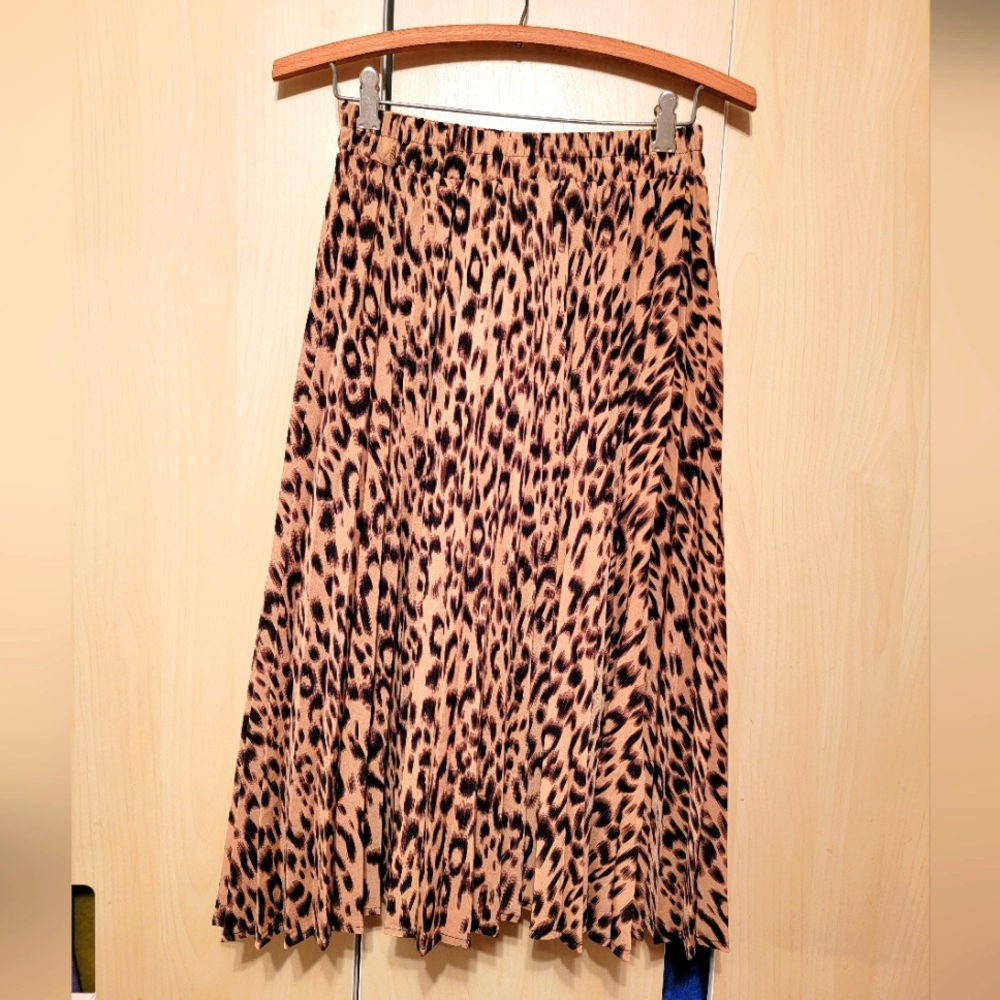 Chartou Leopard Skirts
